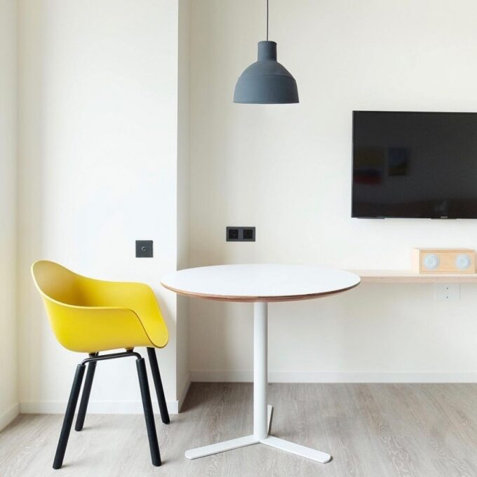 ta armchair upholstered | yi base - Image 2