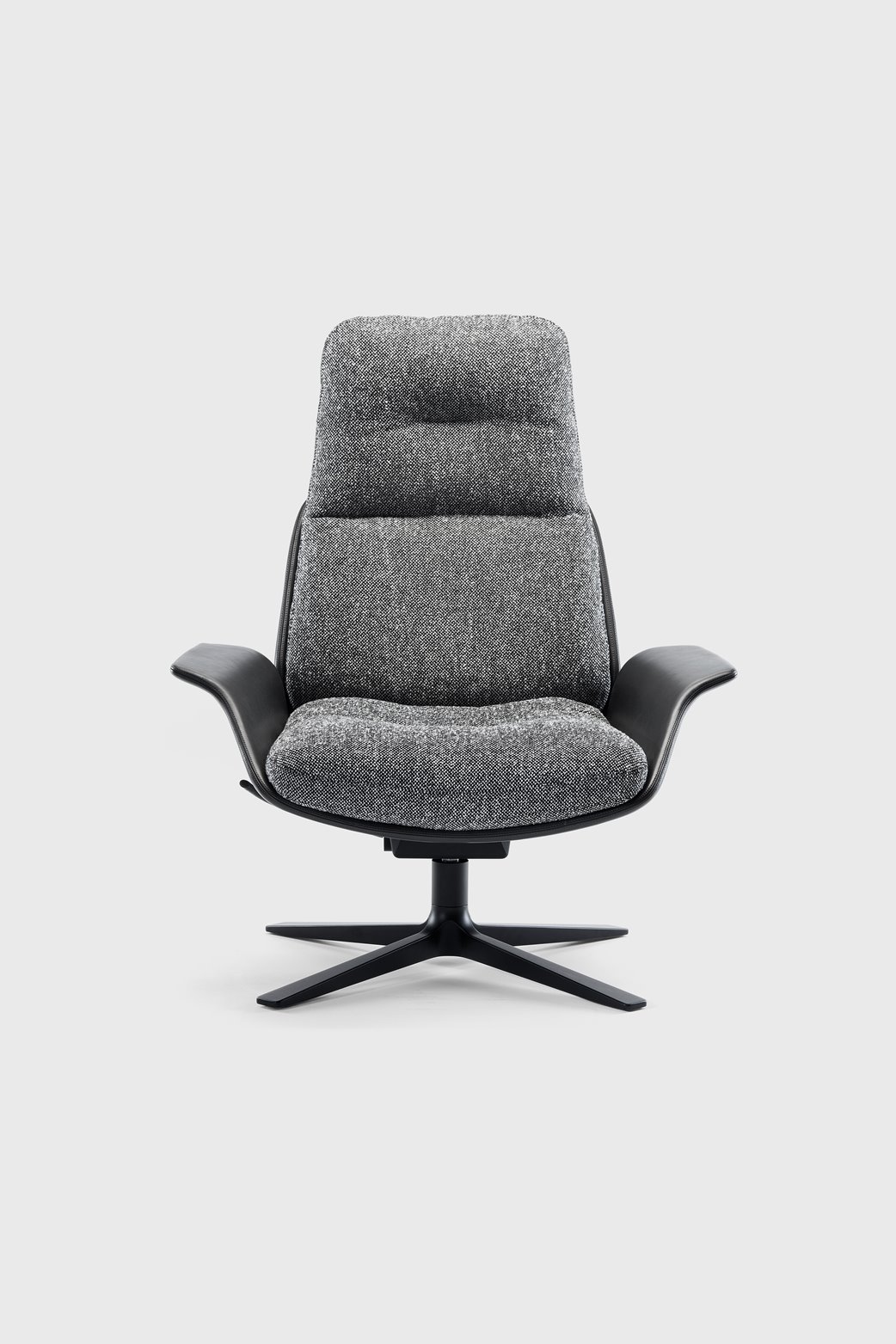 rei armchair - Image 6