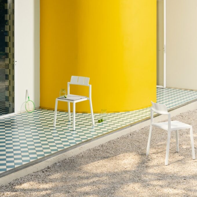 yard chair - Image 2